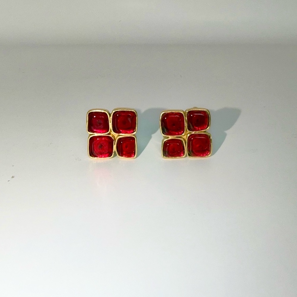 Vintage Chanel Red Gripoix Earrings 24K Gold Plated - Picture 6 of 11